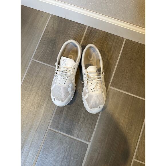 On cloud all day shoe -10 - Picture 2 of 6